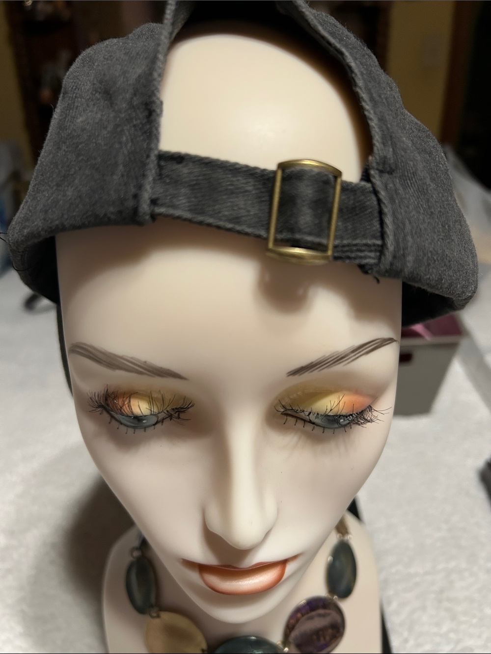 MOM cap 🖤 - Picture 2 of 4